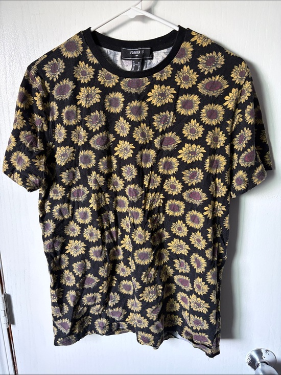 Forever 21 Other - Forever 21 Black Short-Sleeve Sunflower Pattern Tee with Yellow Accents